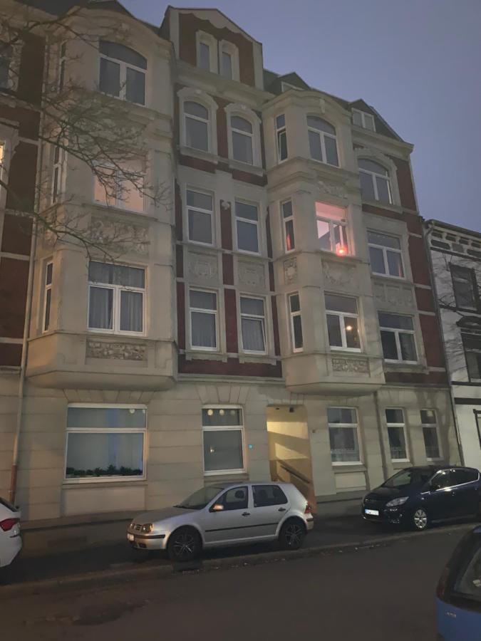 فيلهلمسهافن Sudstadt-Fewo Mit Grossem Balkon Nahe City Und Meer - Uber Den Dachern Von Whv المظهر الخارجي الصورة
